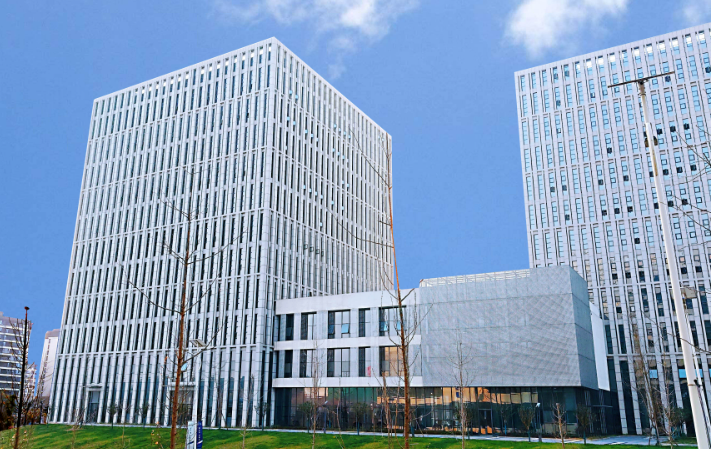 湖北省离者管理有限公司组织架构优化方案设计与落地要点